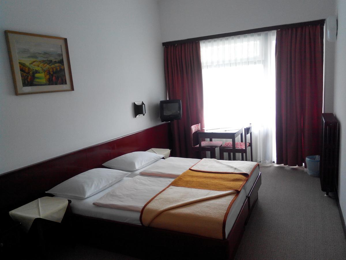 Hotel Matija Gubec Stubicke Toplice Extérieur photo